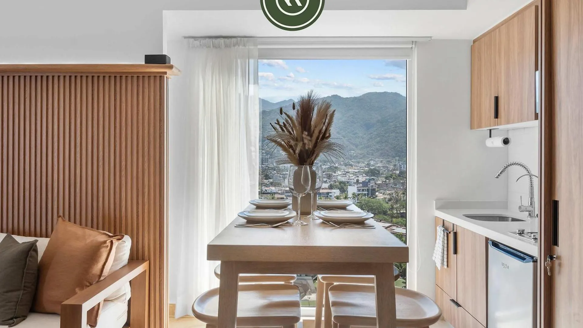 Apartment Luxury Oceanfront Studio - Beach - Pools - Gym Puerto Vallarta