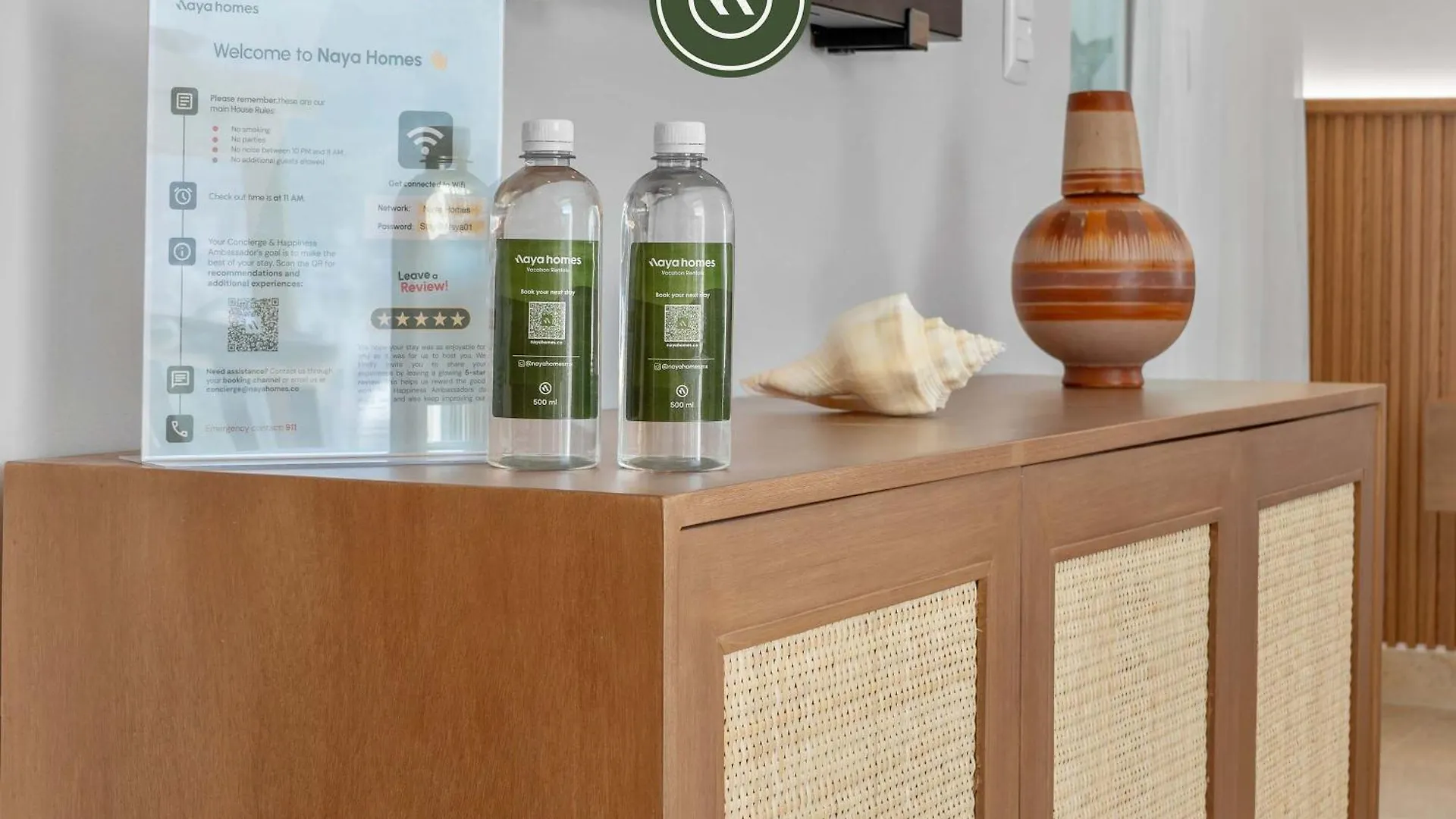 Luxury Oceanfront Studio - Beach - Pools - Gym Puerto Vallarta Apartment