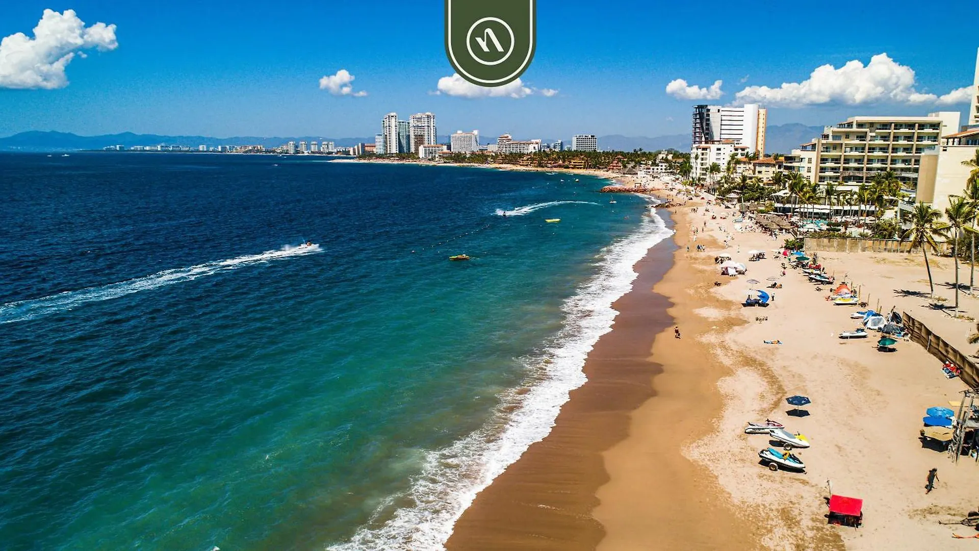 Luxury Oceanfront Studio - Beach - Pools - Gym Puerto Vallarta Mexico