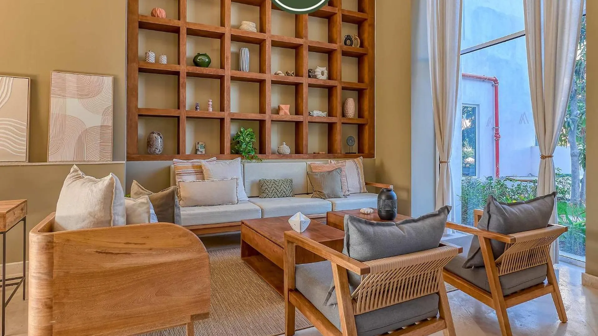 Luxury Oceanfront Studio - Beach - Pools - Gym Puerto Vallarta Apartment