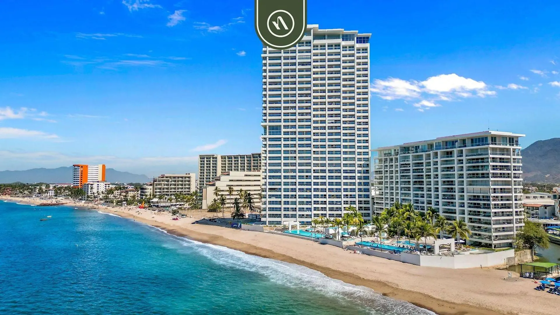 Luxury Oceanfront Studio - Beach - Pools - Gym Puerto Vallarta Apartmán